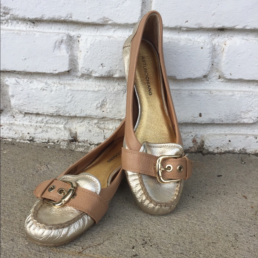 W 7.5 Arturo Chiang Loafer
